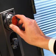 Advanced Locksmith Service Boca Raton, FL 561-328-2946 Advanced Locksmith Service Boca Raton, FL 561-328-2946 - sb-com-01